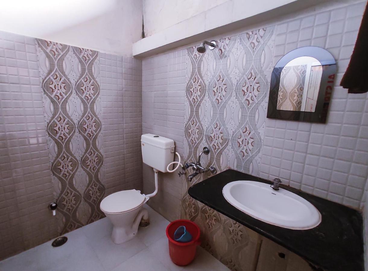 Hotel Vijay Rajgir Bagian luar foto