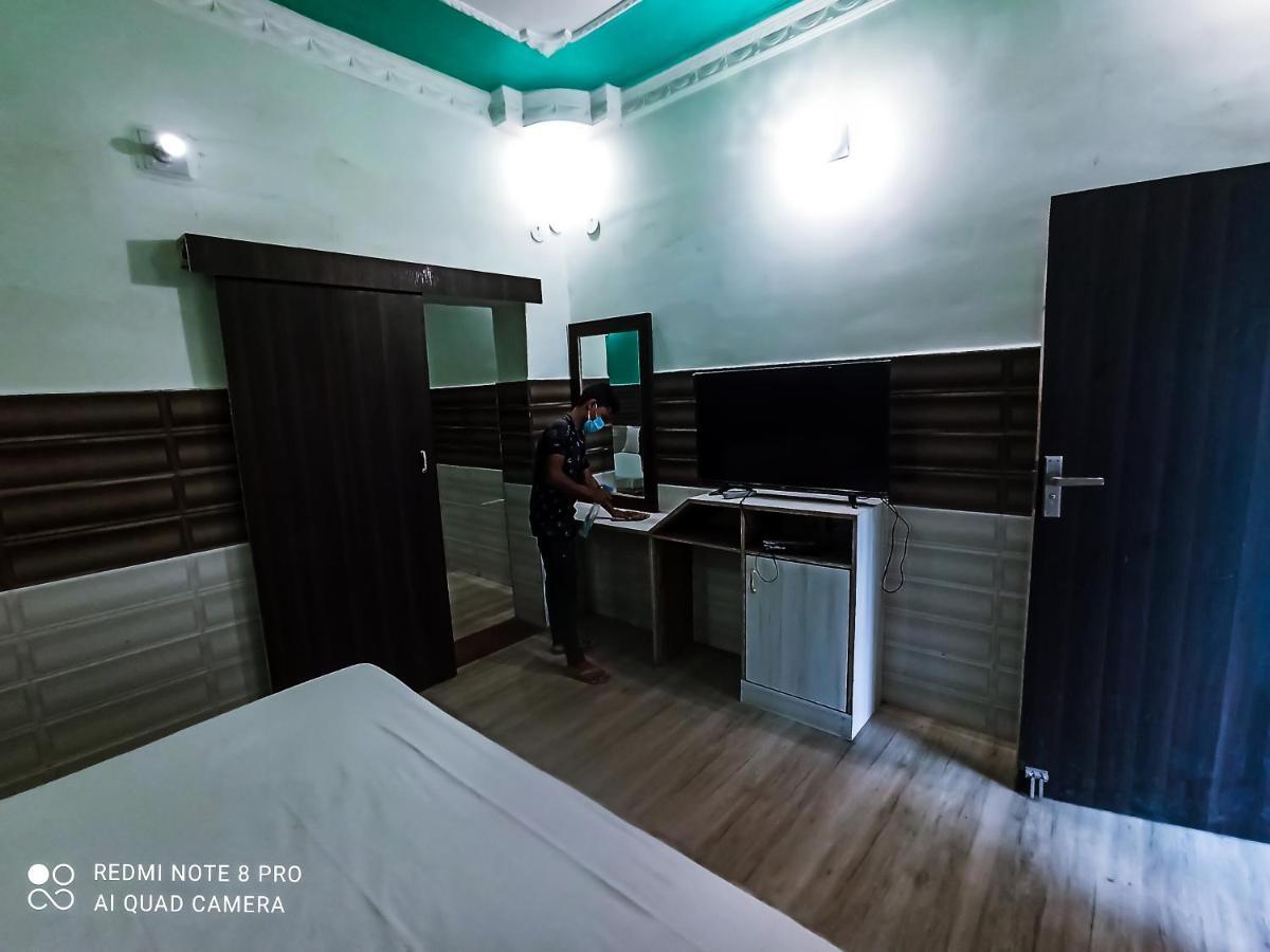 Hotel Vijay Rajgir Bagian luar foto
