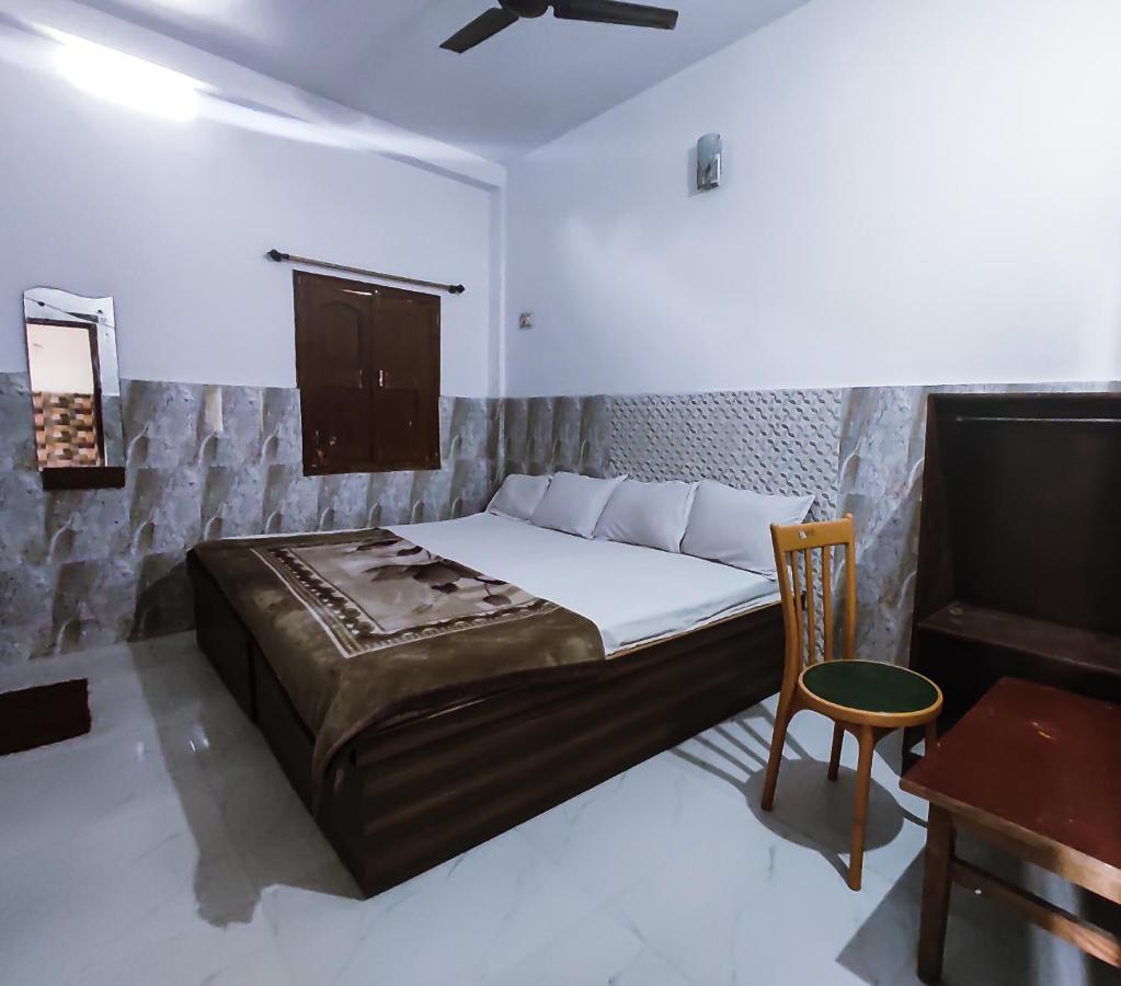 Hotel Vijay Rajgir Bagian luar foto