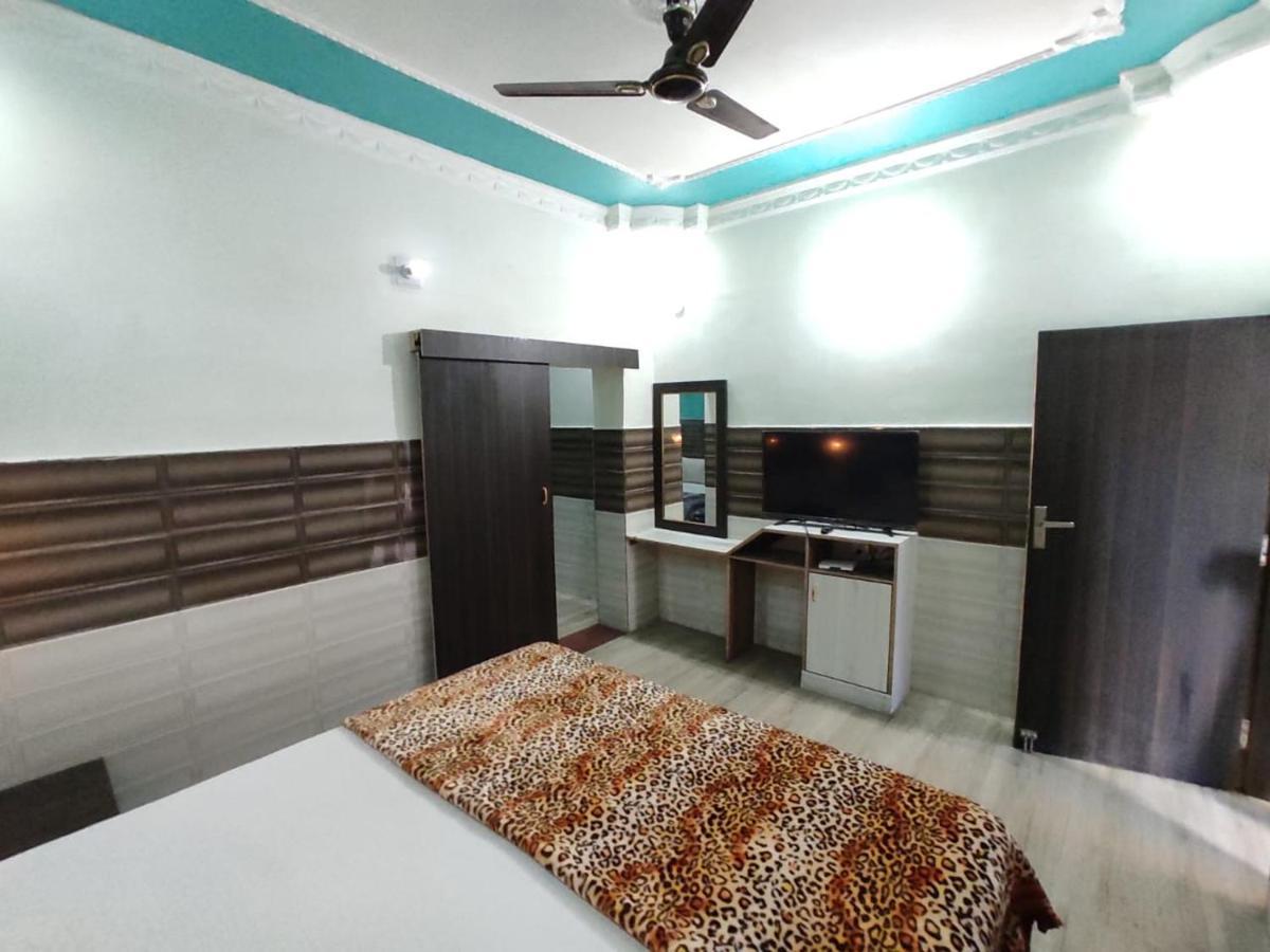 Hotel Vijay Rajgir Bagian luar foto