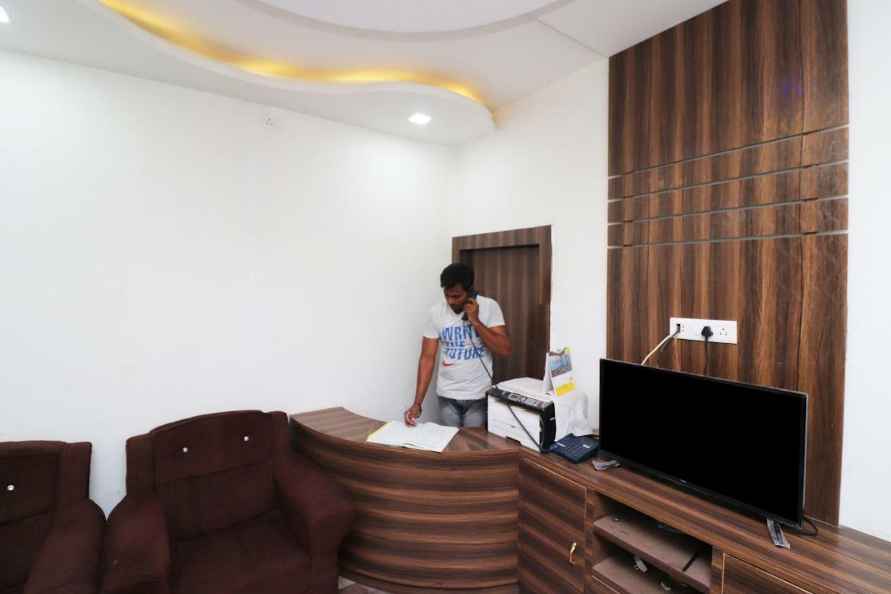 Hotel Vijay Rajgir Bagian luar foto